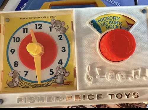 Hickory dickory dock - hickory, dock“